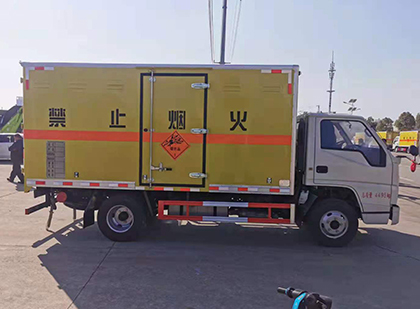 河南爆破器材运输车