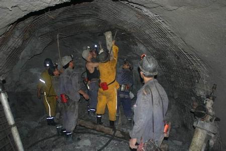 河南工程爆破中的危险因素分析以及应对工程爆破危险的措施